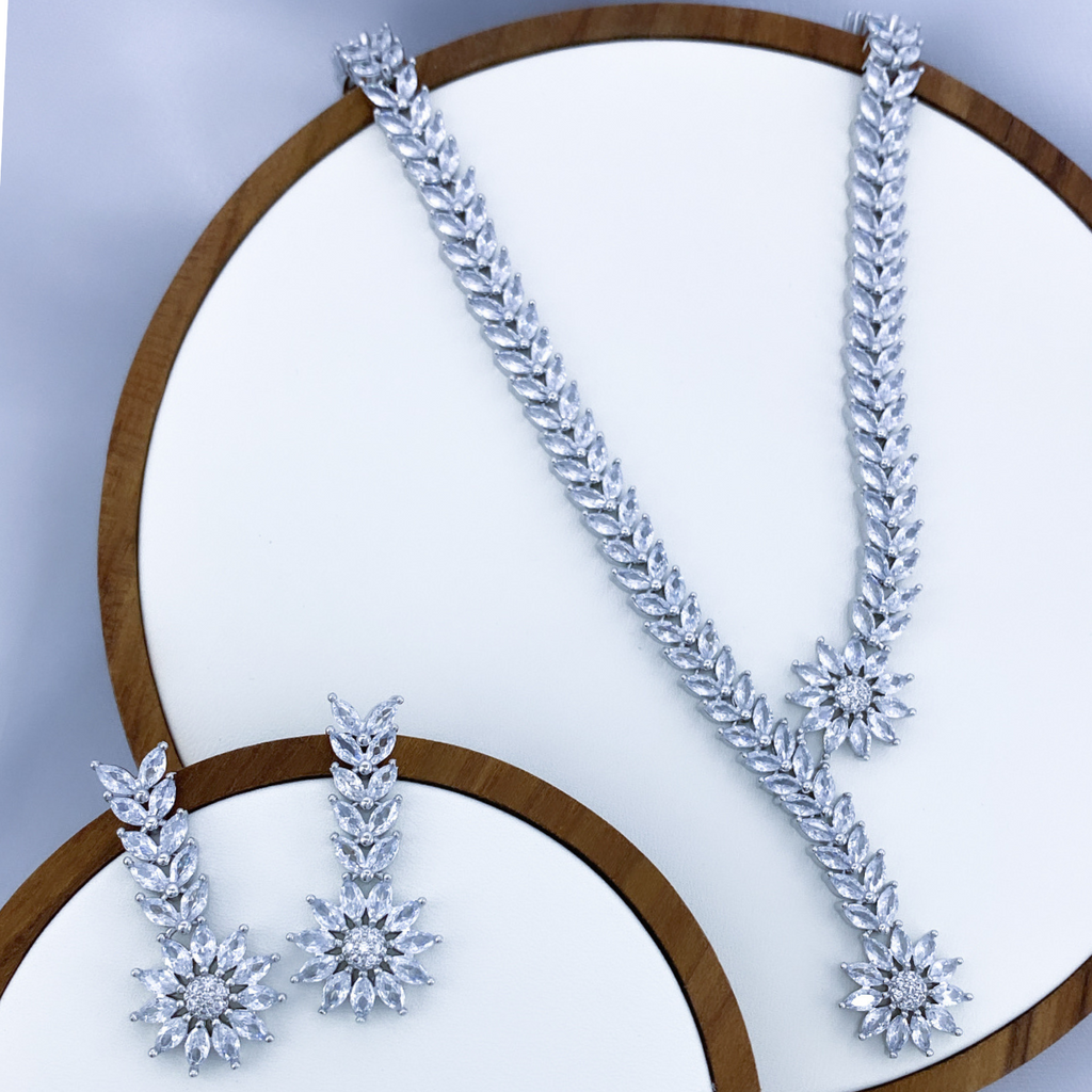 Noelene Set in Rhodium